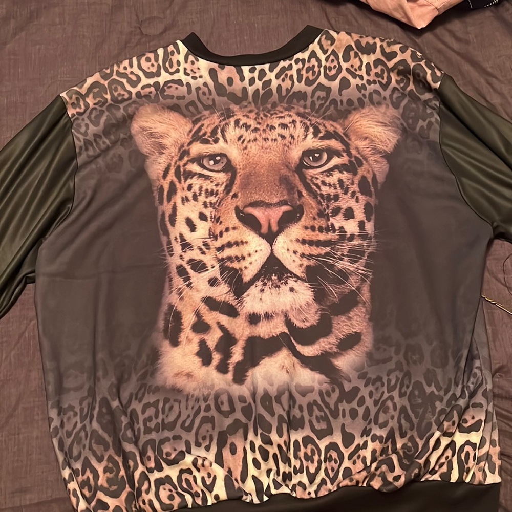 Long sleeve shirt